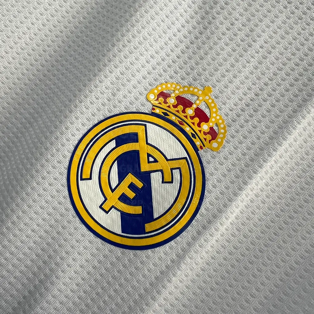 Real Madrid Retro 15-16 Home LS (2)