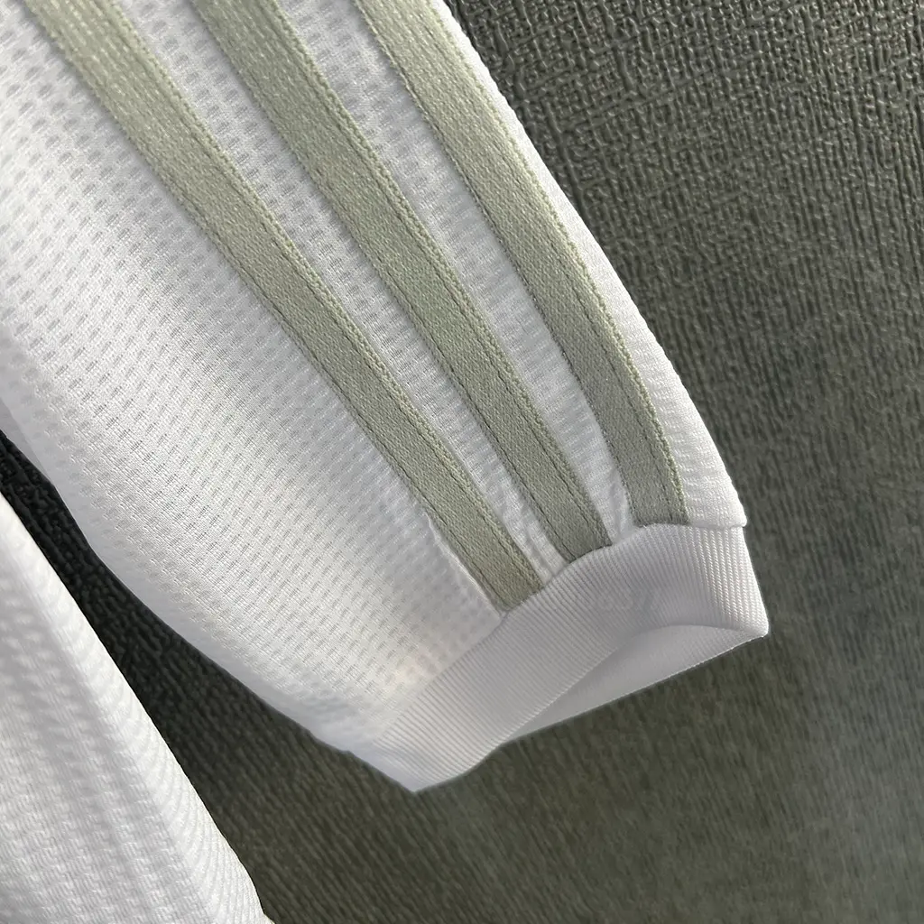 Real Madrid Retro 15-16 Home LS (4)