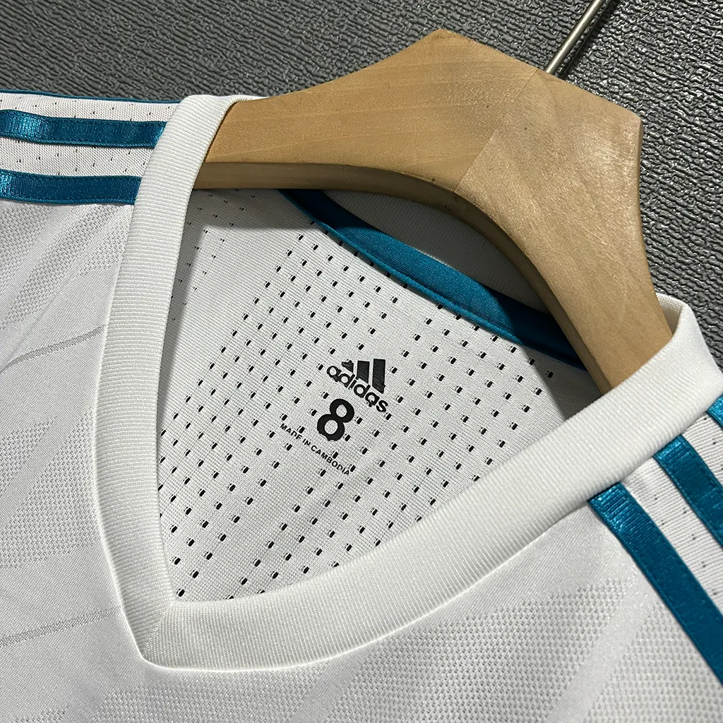 Real Madrid Retro 17-18 Home Player Version (3)