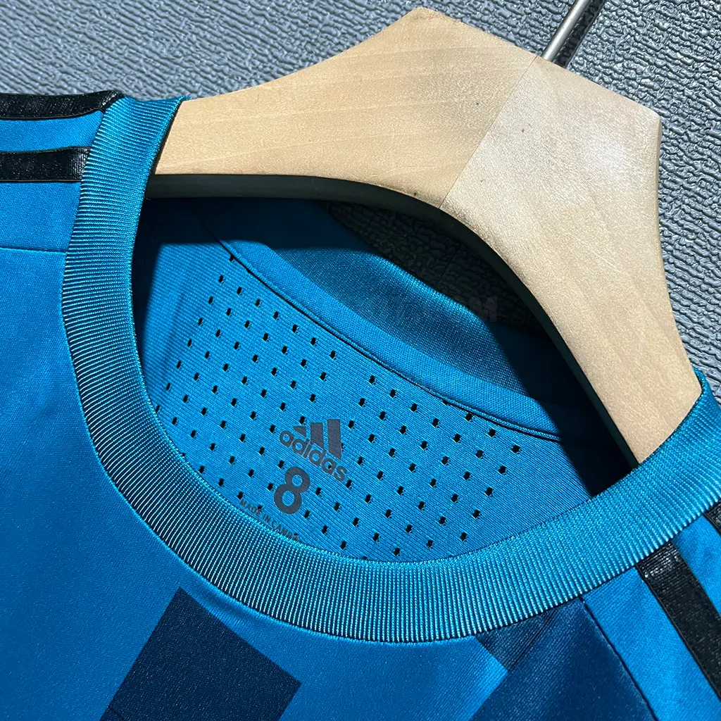 Real Madrid Retro 17-18 Third LS Player Version (3)