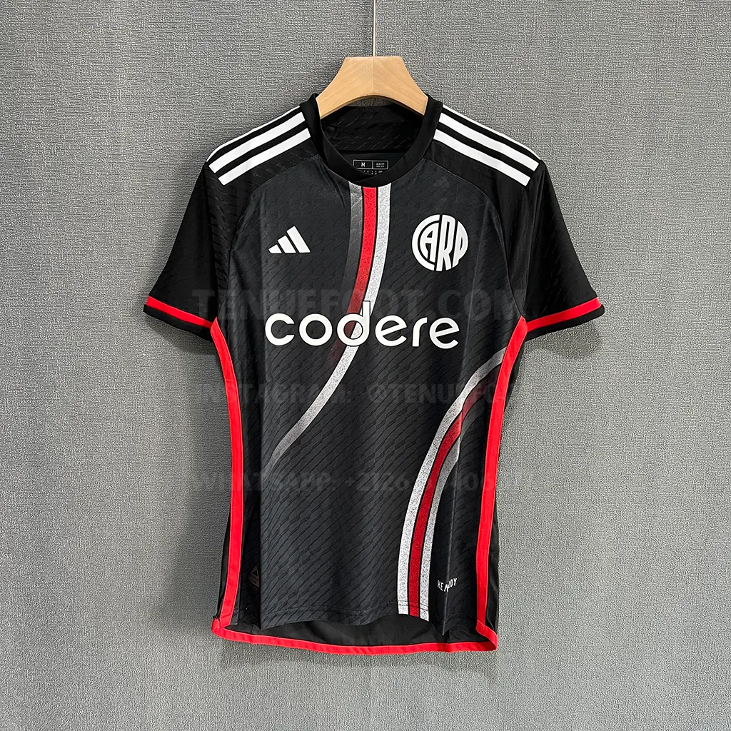 River Plate Third Player Version (1)