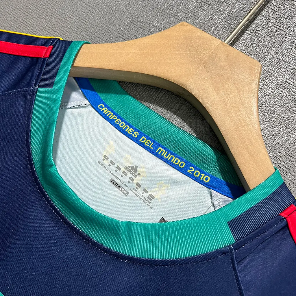 Spain Retro 2010 GK Green (3)