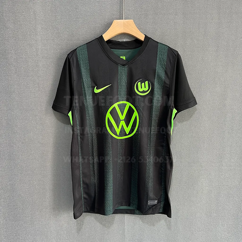 VfL Wolfsburg Away (1)