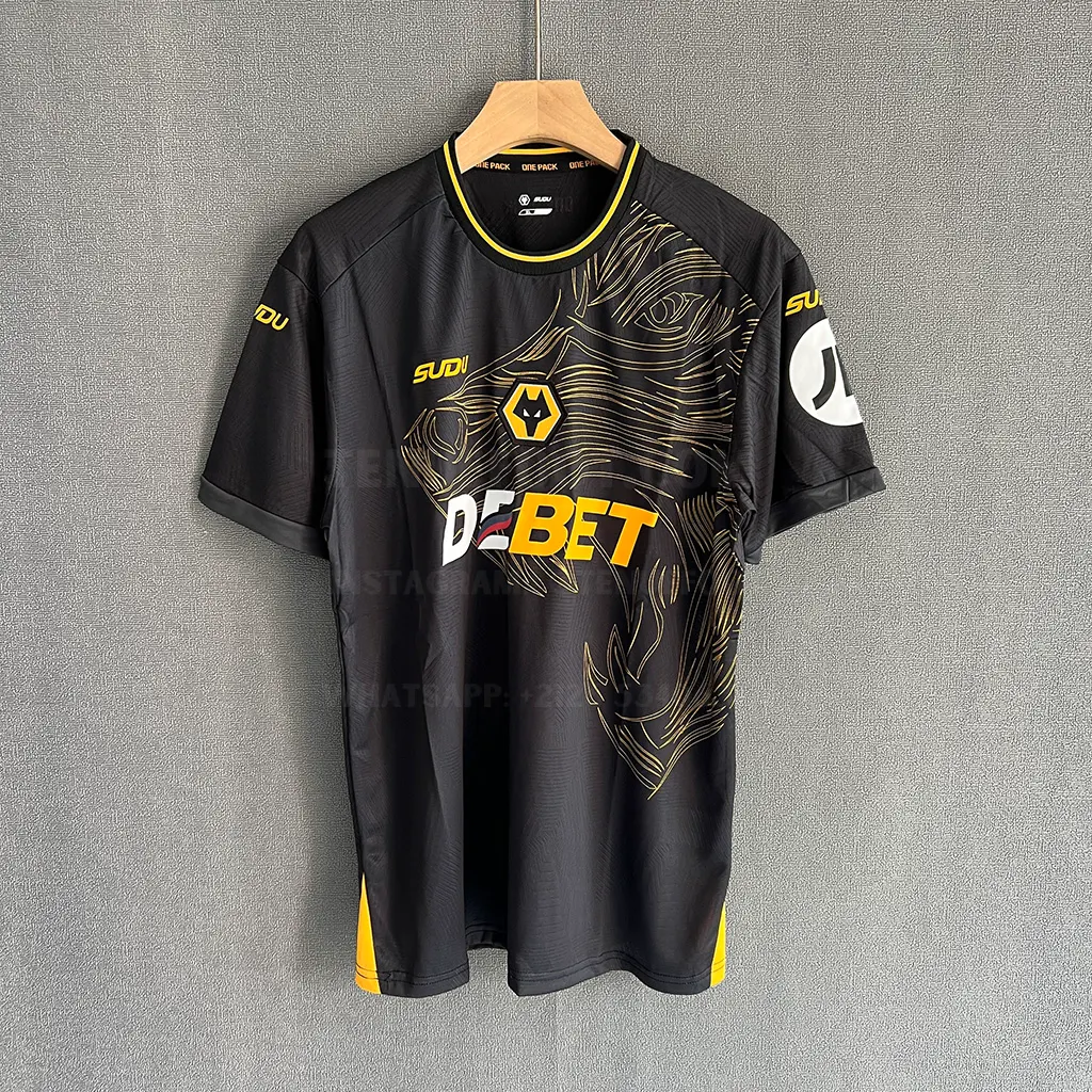 Wolverhampton Wanderers Away (1)