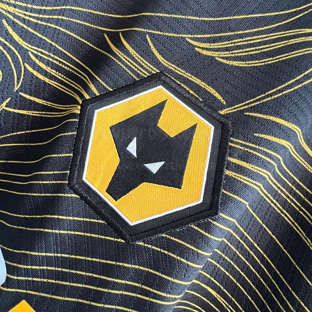 Wolverhampton Wanderers Away (2)