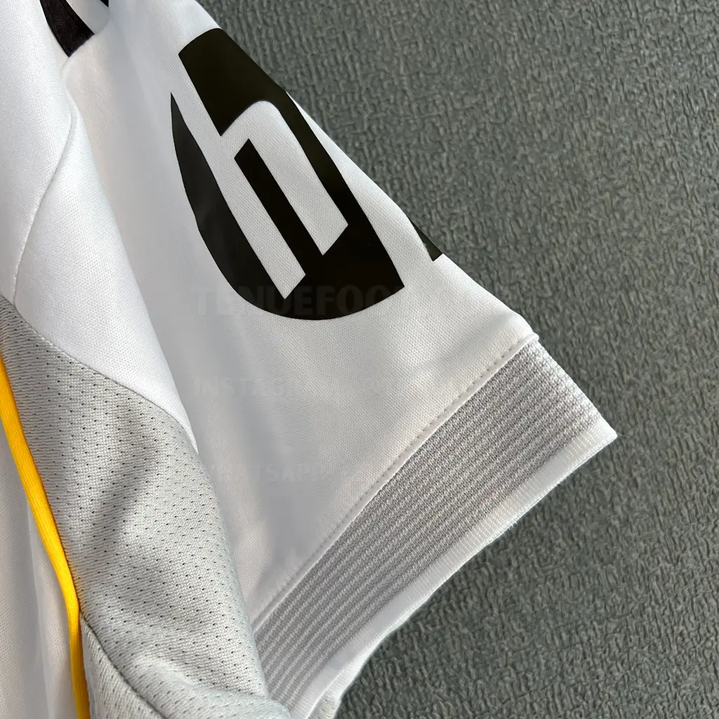 Real Madrid Home (4)